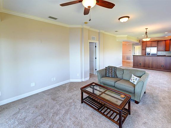 5th image of 120 Bay St Unit 301