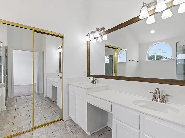 3221 Corning Dr — Photo 12