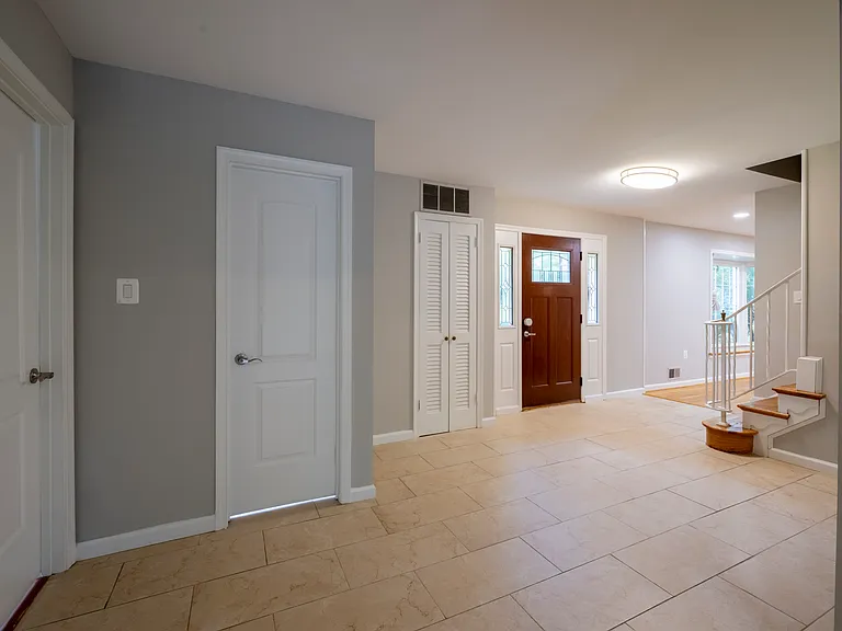 8808 Liberty Ln — Photo 11