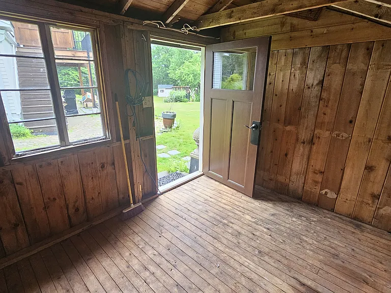 28 South Rd — Photo 18