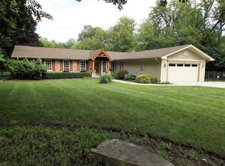 23015 N Flint Dr, Lake Barrington, IL
