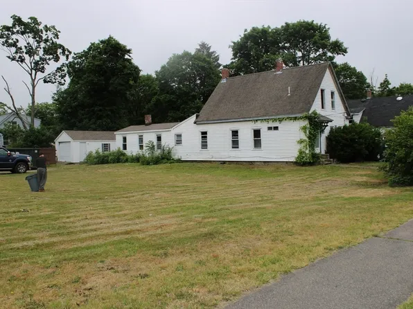 1353 Washington St, Abington, MA 02351