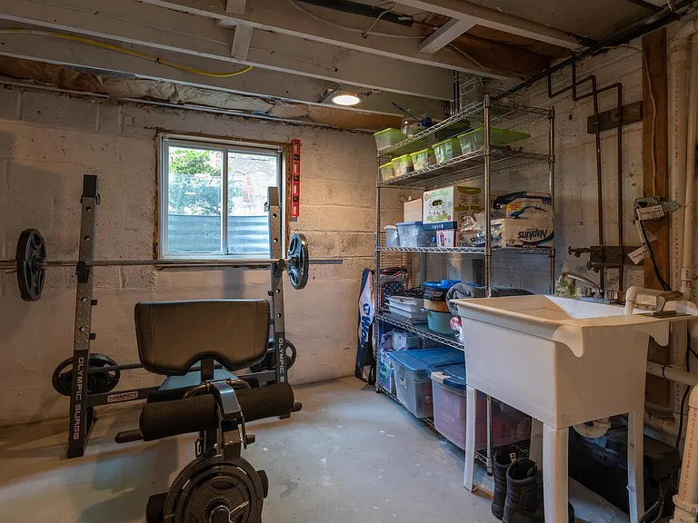 7322 Ronald St — Photo 37