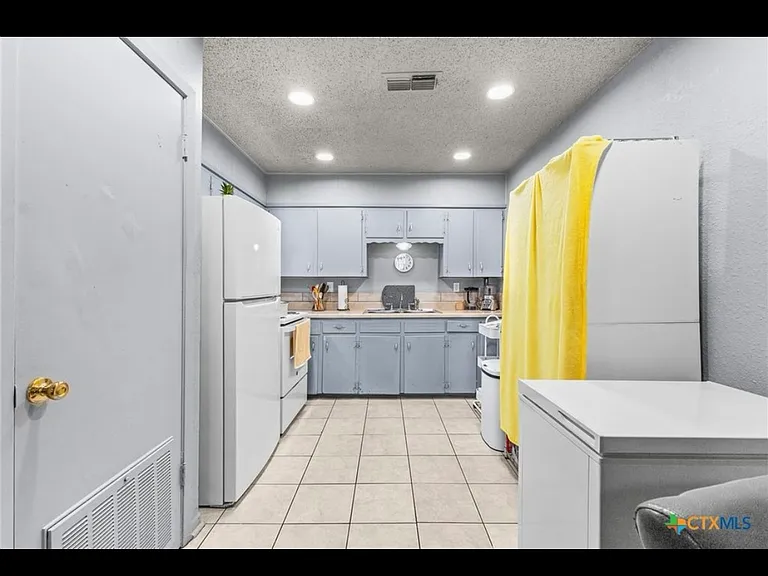501 Sunset Ln #D — Photo 8