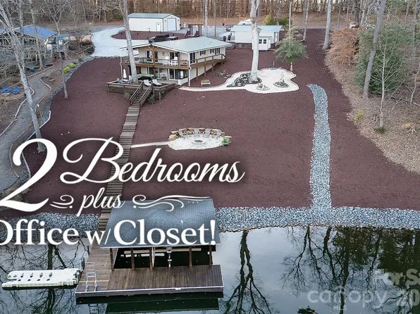 512 Deerfield Rd, Mount Gilead, NC 27306