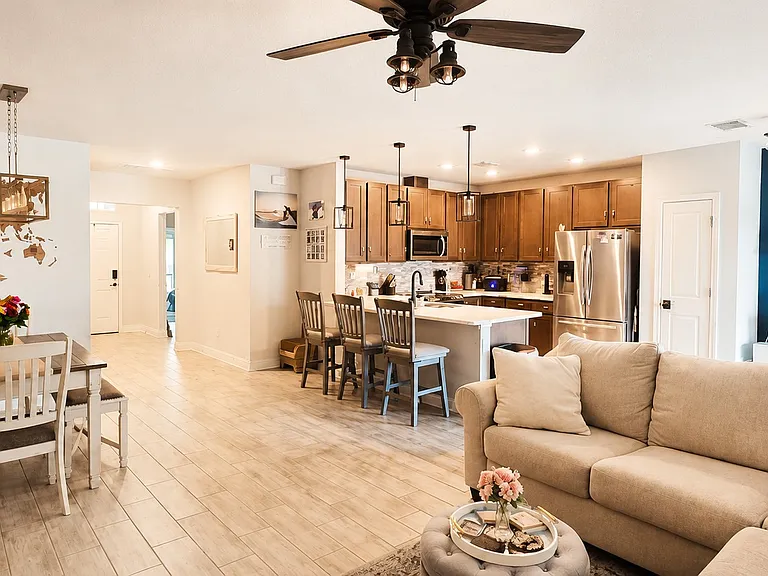 4815 Windy Hammock Way — Photo 8