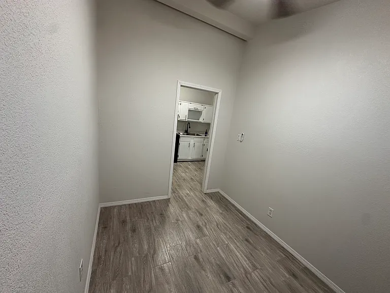 1313 Myrtle Ave #C — Photo 7