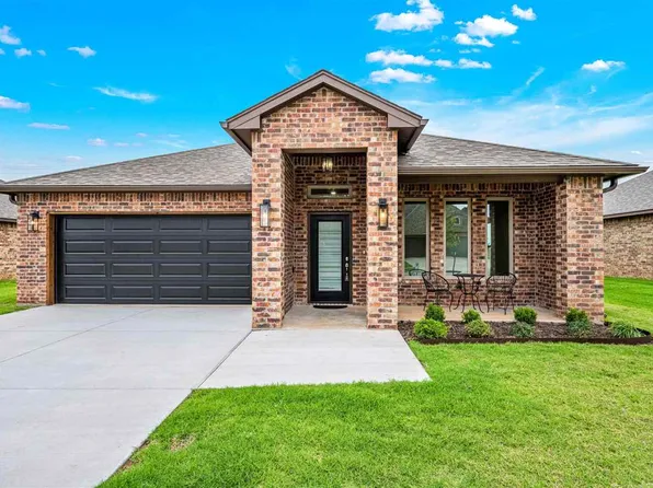 2606 SW 68th St, Lawton, OK 73505