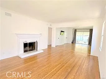 14722 Addison St — Photo 5