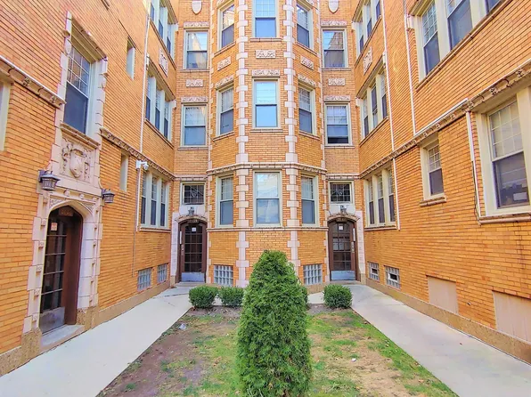 2141 S 61st Ct #2H, Cicero, IL 60804