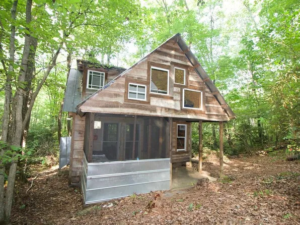 Archie Ave, Laurel Fork, VA 24352