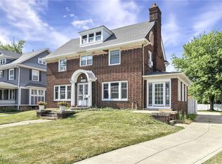 13412 Clifton Blvd, Lakewood, OH 44107