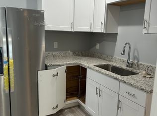 282 Manton Ave #1R, Providence, RI 02909