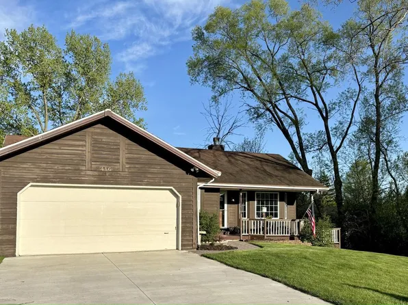 416 South Claremont ROAD, Saukville, WI 53080