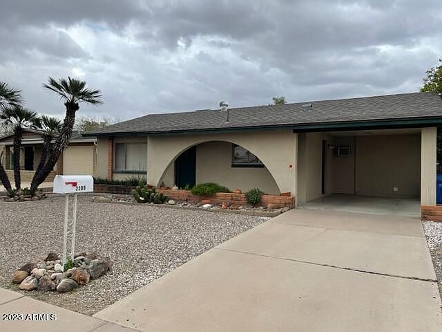 1st image of 2209 E Linda Ct