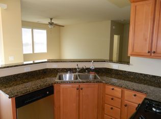 367 N Raphael Ln, Clovis, CA 93611