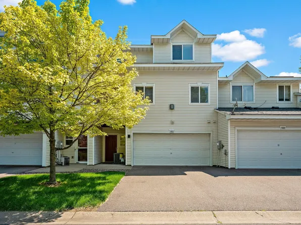 9012 Sawgrass Gln, Maple Grove, MN 55311