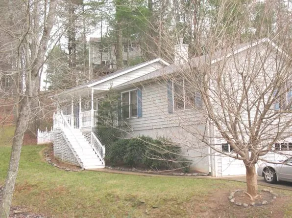 203 Glen Woods Ct, Asheville, NC 28803