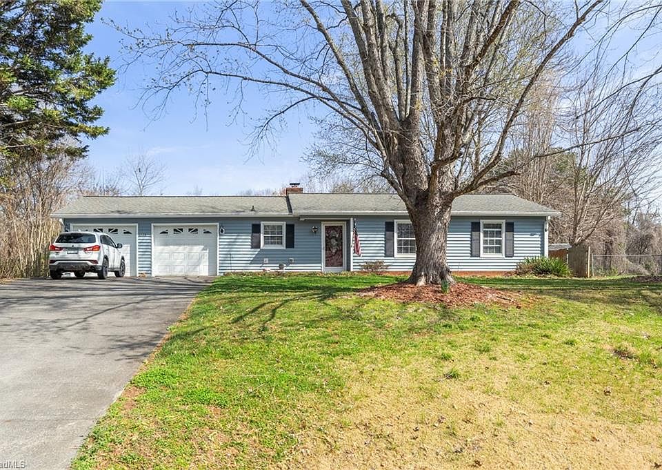 1st image of 126 Maple Ln