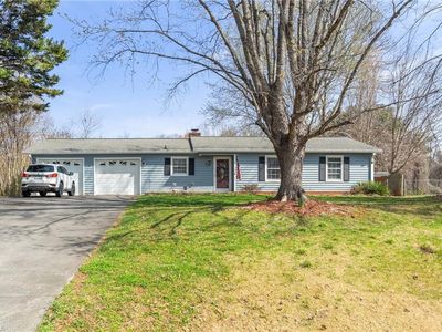 126 Maple Ln, King, NC, 27021