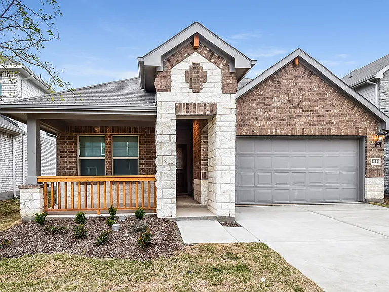 1214 Green Timber Dr — Photo 3