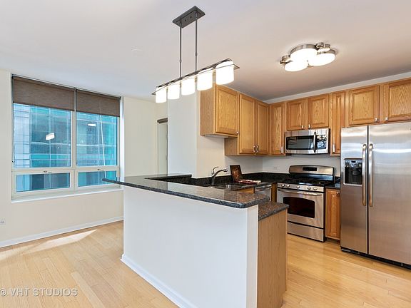 4th image of 1111 S Wabash Ave APT 1205