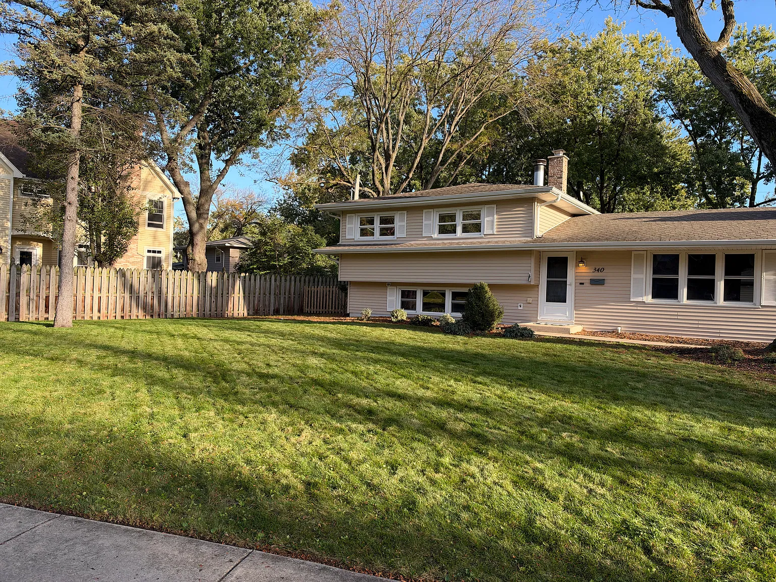 340 Sycamore Dr — Photo 3