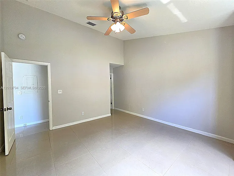 3457 NW 44th St #205 — Photo 13