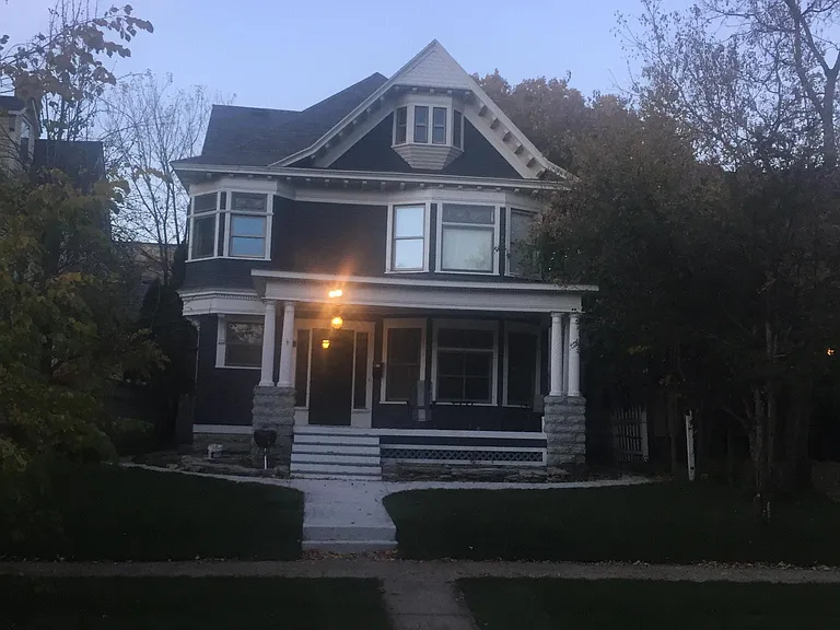 673 Lincoln Ave #1 — Photo 3