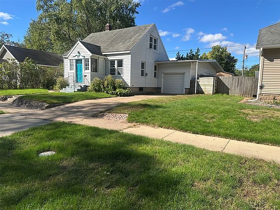2nd image of 2228 8th Street