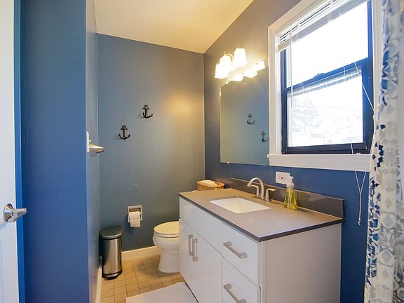 5th image of 40 Arch St #40E