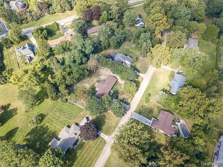 2800 Acorn Rd — Photo 3