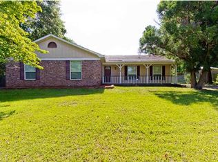 2501 Pontchartrain Dr, Mobile, AL 36695