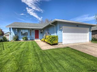 1213 S 3rd Pl, Cornelius, OR 97113