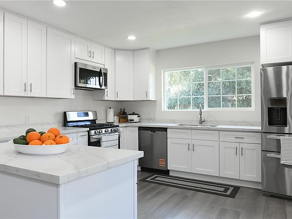 4th image of 5382 Tower Rd