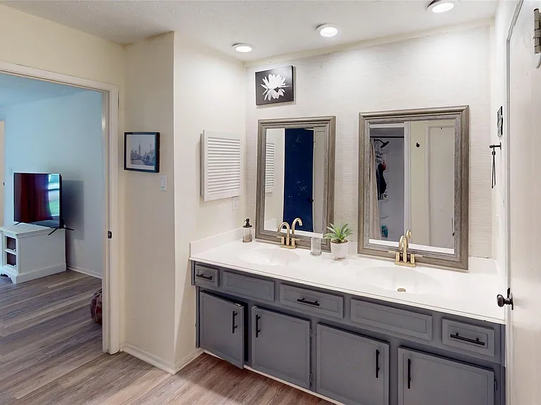 3819 Brook Shadow Dr — Photo 16