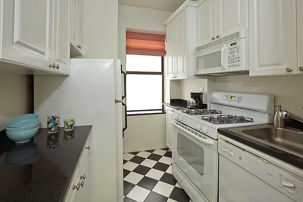 Sold by Brown Harris Stevens | media 10