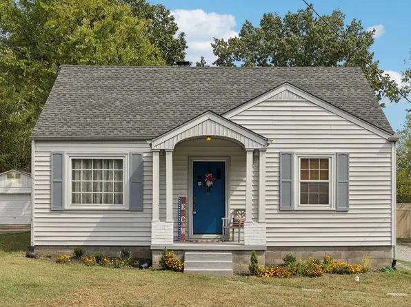 125 Shivel Dr, Hendersonville, TN 37075