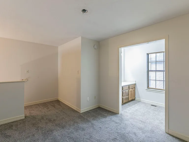 101 Meadow Park Cir — Photo 11