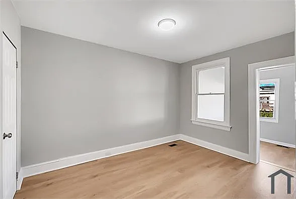 727 Otis Pl NW — Photo 12