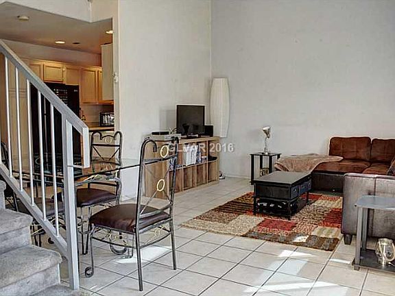 2nd image of 5229 Steinbrenner Ln