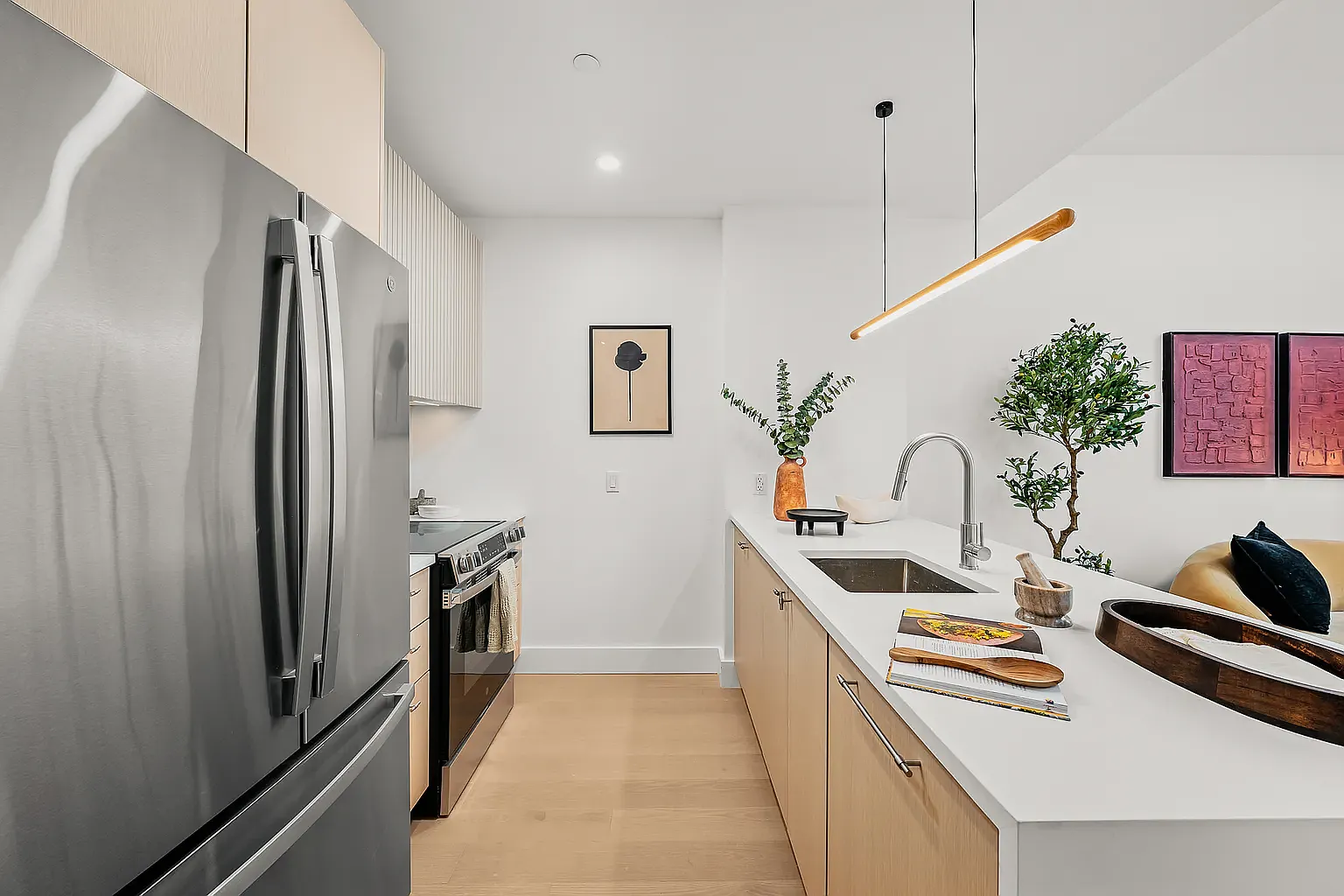 250 West 49th Street — Photo 3