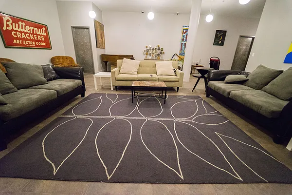 Rented by Manhattan Management LLC | media 16