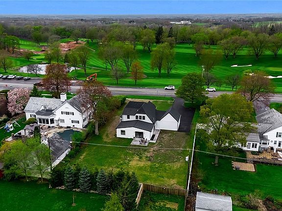 2nd image of 6736 Chestnut Ridge Rd