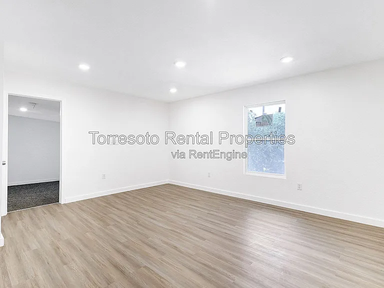 2326 Cincinnati Ave #D — Photo 7