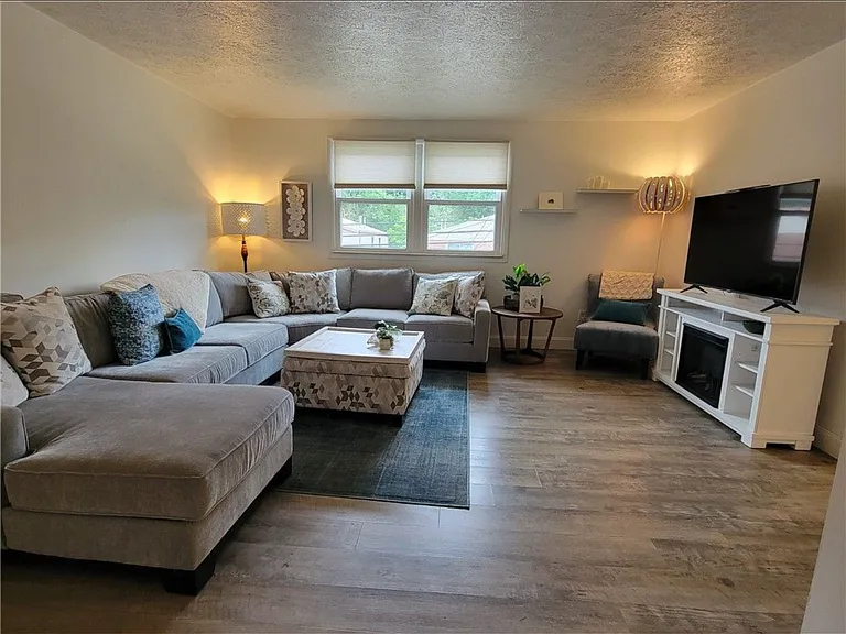 611 Broadhead Ave — Photo 24