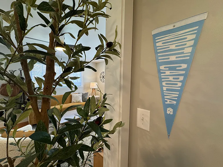 310 Crest Dr — Photo 16