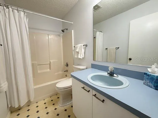 335 San Marino Dr — Photo 23