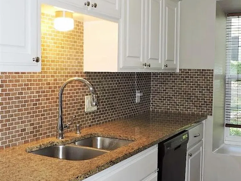 6627 Valleyside Rd — Photo 12