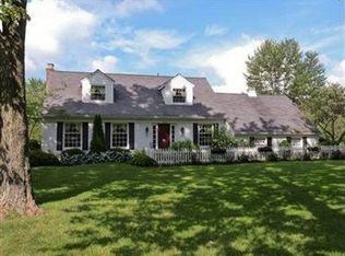 5235 Maple Springs Dr, Chagrin Falls, OH 44022